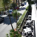 Blu Star Hotel 3*