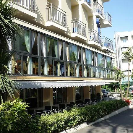 Hotel Blu Star 3*